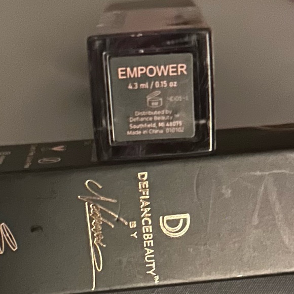 NIB~Defiance Beauty By Nechami Lipstick - Picture 3 of 6